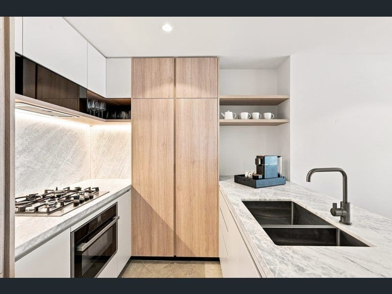 5604/8 Margaret Street, Brisbane City — photo 1 of 5