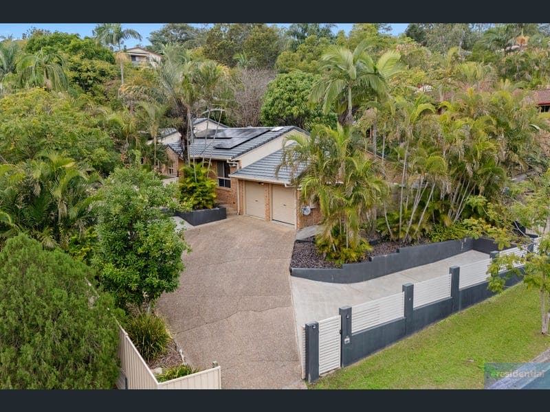 41 Leighton Drive, Edens Landing — photo 1 of 5
