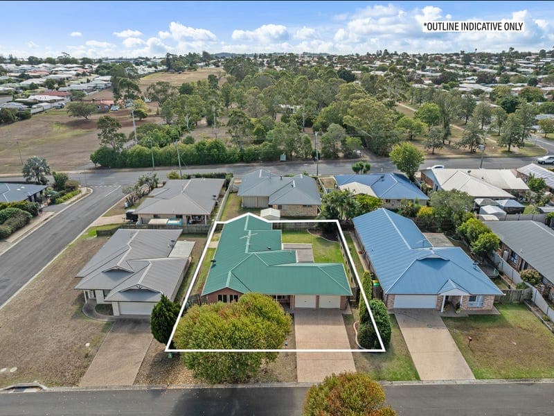 3 Patron Crescent, Glenvale — photo 1 of 5