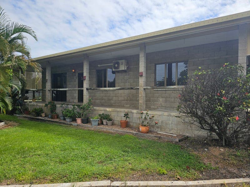 144-146 Sixth Avenue, Home Hill — photo 1 of 5