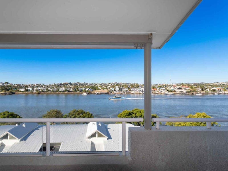 68/135 Macquarie Street, Teneriffe — photo 1 of 5