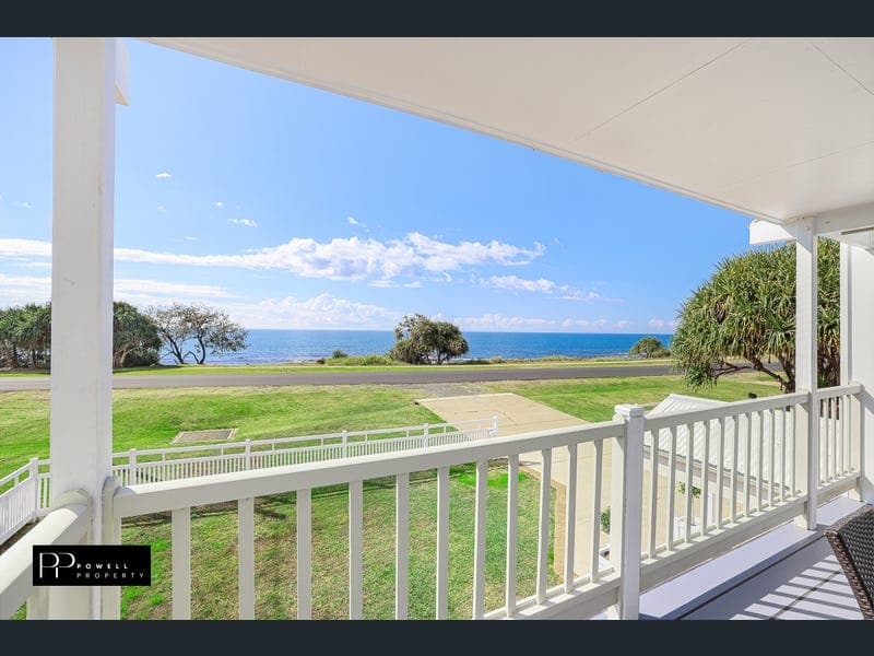 87 Sea Esplanade, Burnett Heads — photo 1 of 5