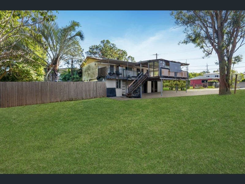1-3 Rowan Street, Slacks Creek — photo 1 of 5