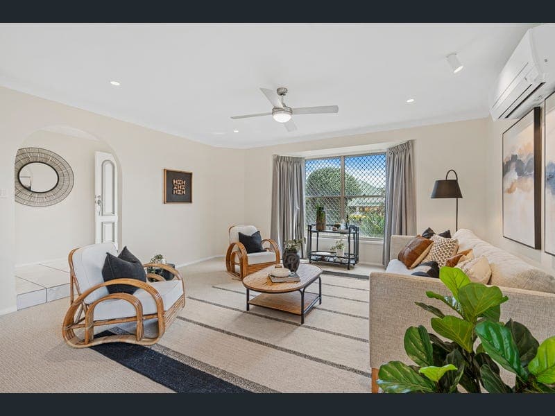 2 Trevally Crescent, Manly West — photo 1 of 5