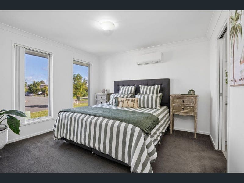 35 Bunya Crescent, Caboolture South — photo 1 of 5