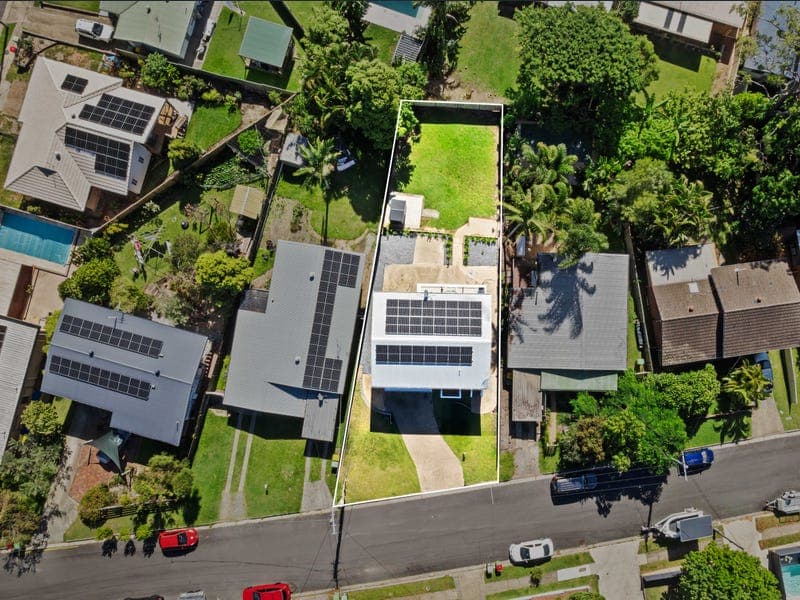 11 Sibyl Street, Southport — photo 1 of 5
