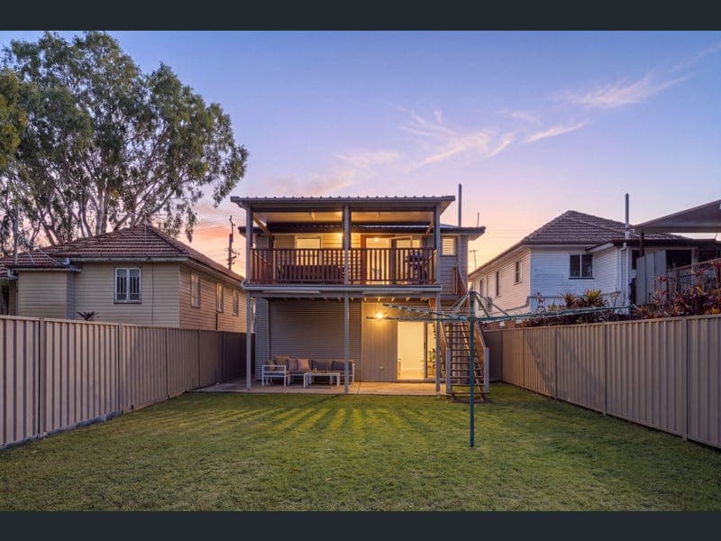 221 St Vincents Road, Banyo — photo 1 of 5