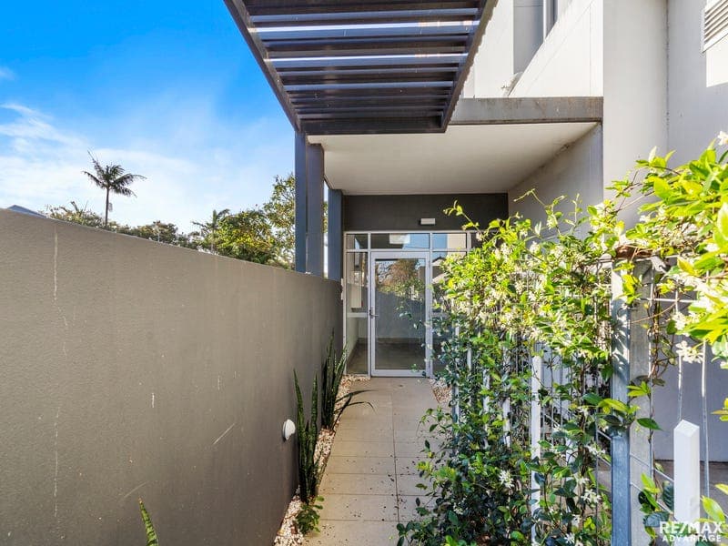 14/65 Ronald Street, Wynnum — photo 1 of 5