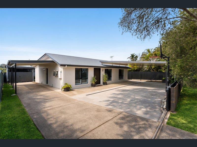 25 Albicore Drive, Thornlands — photo 1 of 5