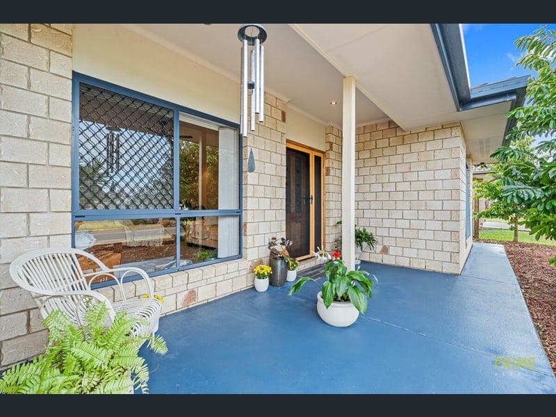 8 Stringybark Drive, Urangan — photo 1 of 5