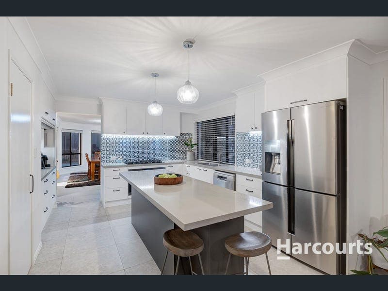 48 Affleck Avenue, Petrie — photo 1 of 5