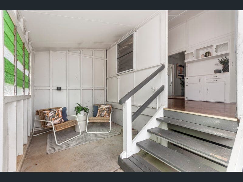 15 Brooks Street, Railway Estate — photo 1 of 5