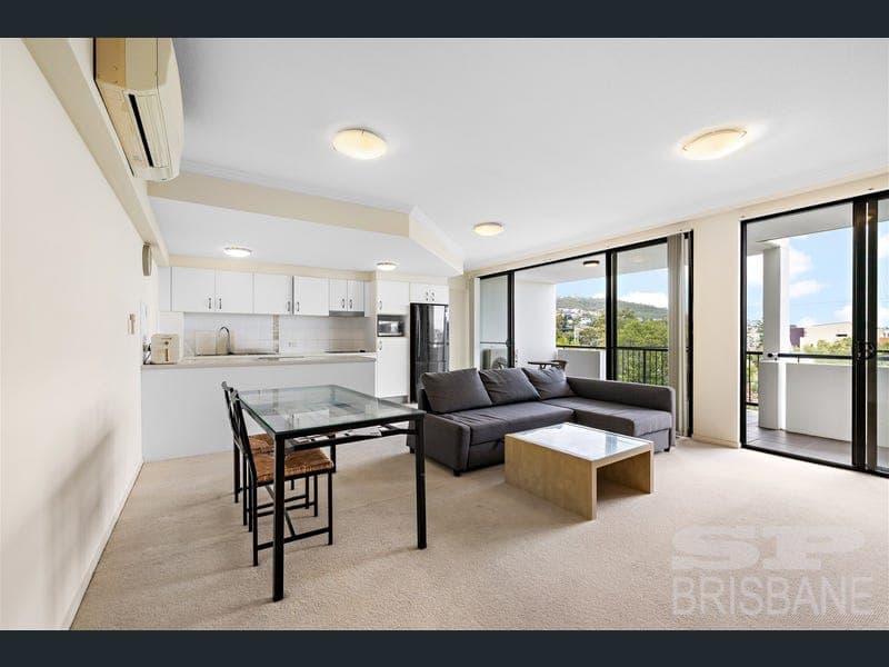 19/3 Lindwall Street, Upper Mount Gravatt — photo 1 of 5