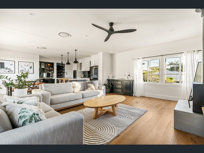 5 Stubley Street, Wavell Heights — photo 1 of 5