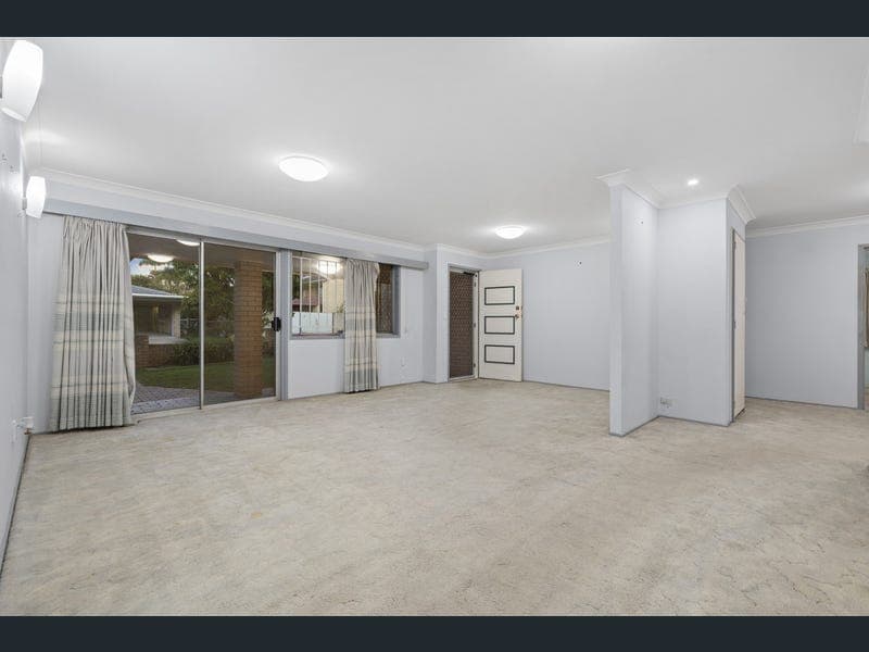 18 Aminta Street, Sunnybank — photo 1 of 5