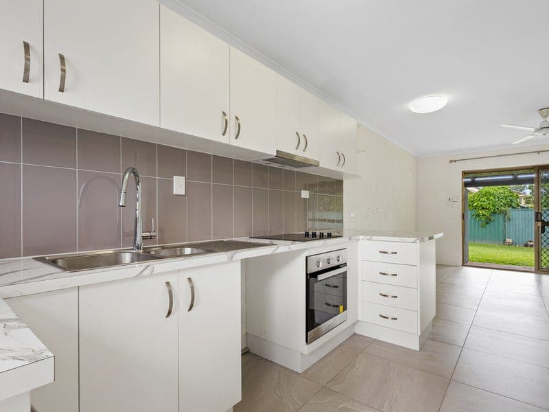 9/108-110 Mayers Street, Manunda — photo 1 of 5