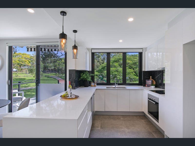9/57 Cambridge Street, Carina Heights — photo 1 of 5