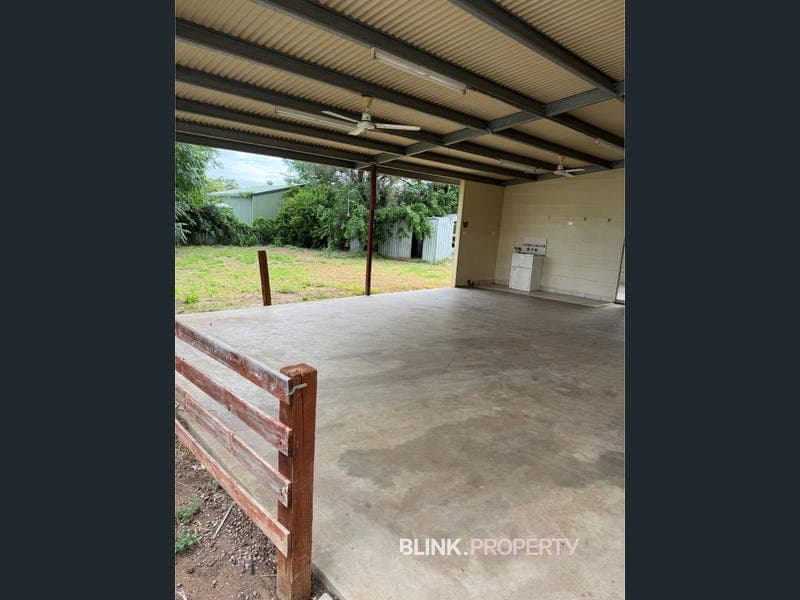 57 Bendee Crescent, Blackwater — photo 1 of 5