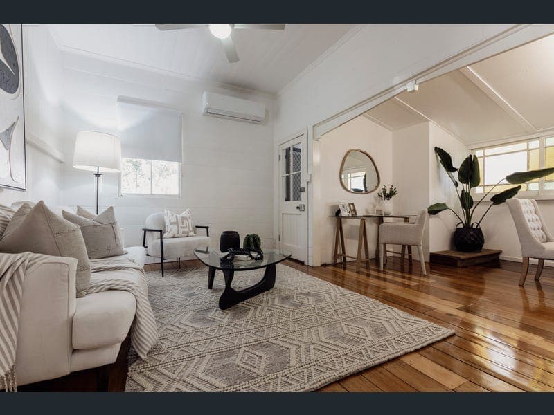 8 Arthur Street, Woodend — photo 1 of 5