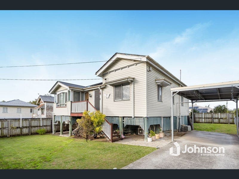34 Macquarie Street, Silkstone — photo 1 of 5