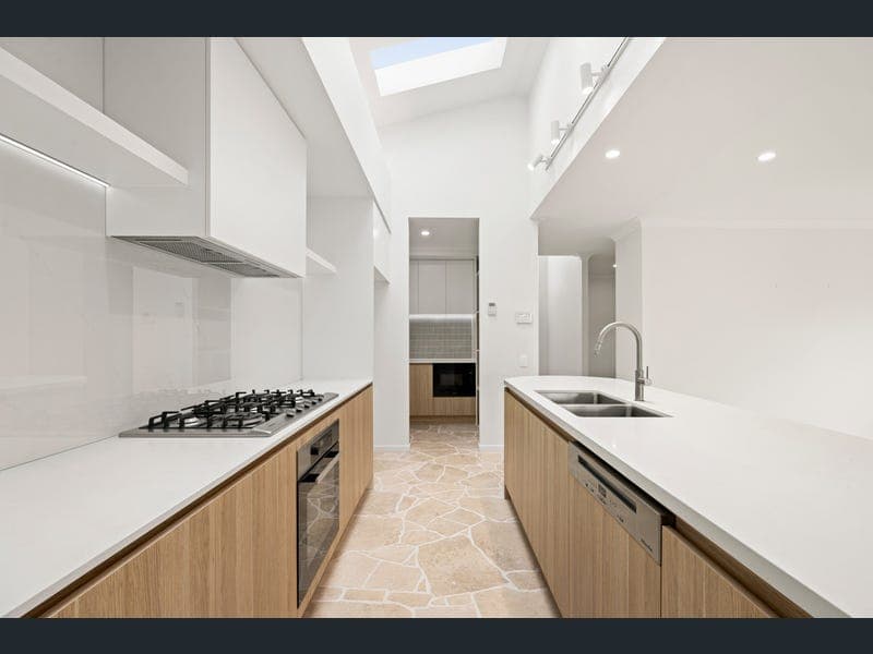 42 Hart Crescent, Nirimba — photo 1 of 5