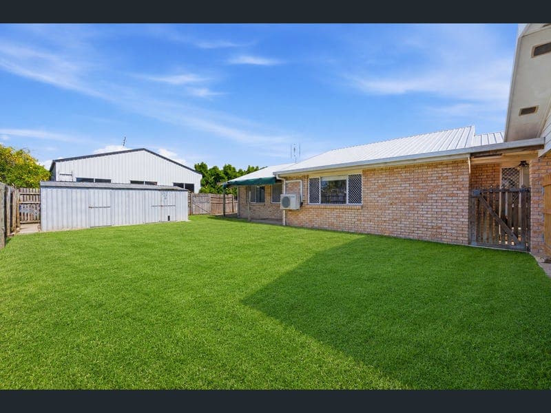 16 Amber Avenue, Rasmussen — photo 1 of 5