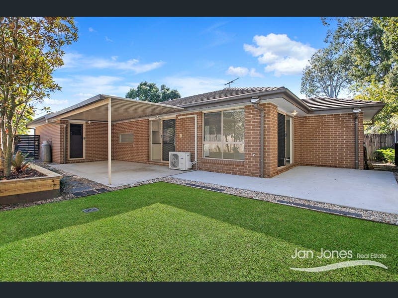 33 Peggy Road, Bellmere — photo 1 of 5