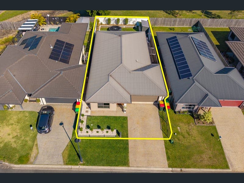 23 Riverlilly Crescent, Caboolture — photo 1 of 5
