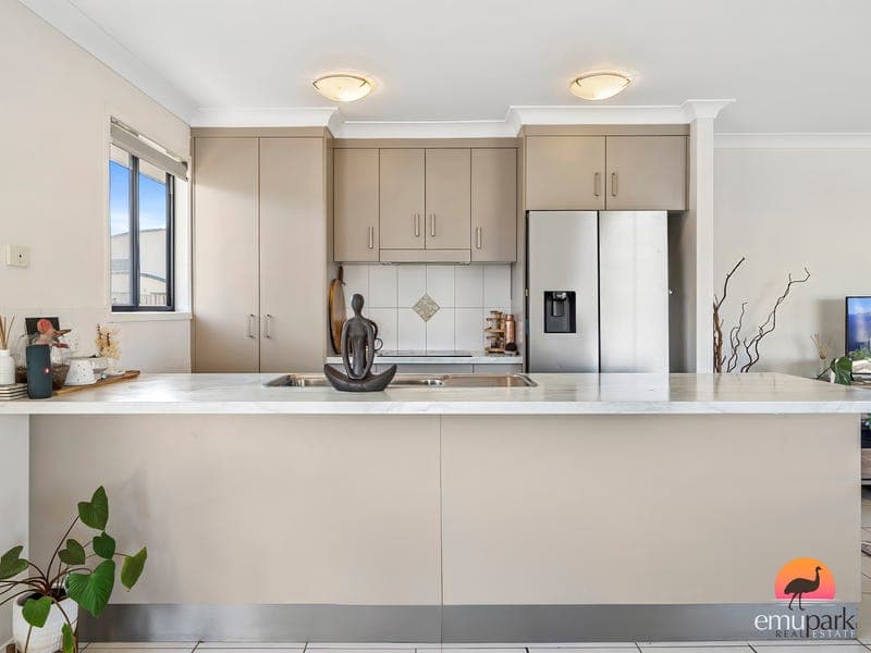 3 Amalfi Drive, Zilzie — photo 1 of 5