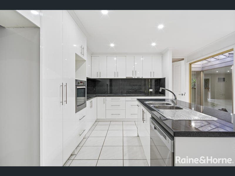 119 Ridley Road, Bridgeman Downs — photo 1 of 5