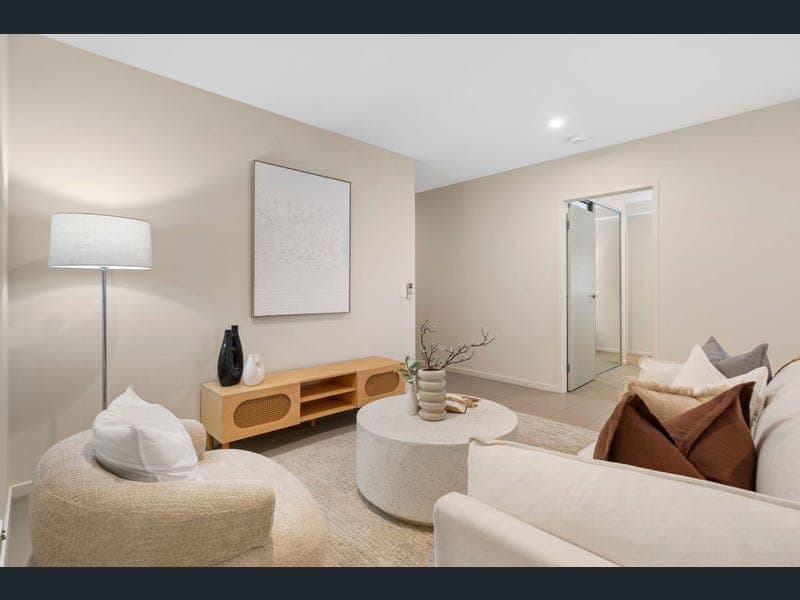 204/14 Gallway Street, Windsor — photo 1 of 5