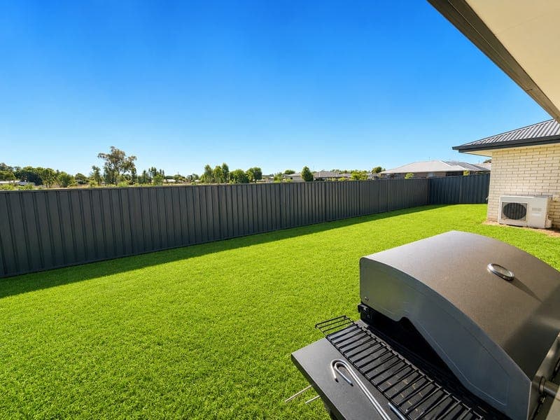 2/7 Dudley Street, Chinchilla — photo 1 of 1