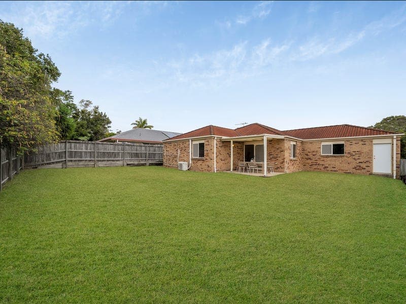 10 Leichhardt Street, North Lakes — photo 1 of 5