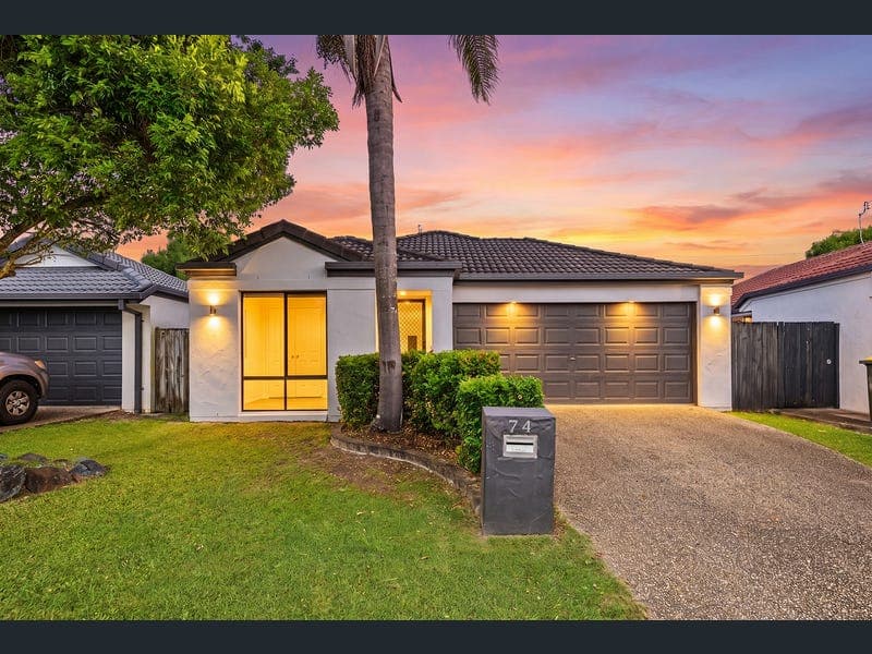 74 Serafina Drive, Helensvale — photo 1 of 5