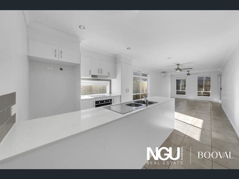 55 Fantail Avenue, Redbank Plains — photo 1 of 5
