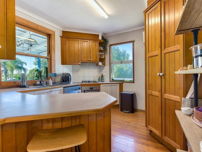 15 Shackleton Street, Kedron — photo 1 of 5