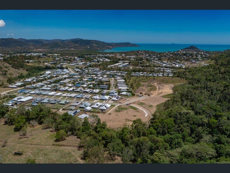 40 Bentley Rise, Cannonvale — photo 1 of 4