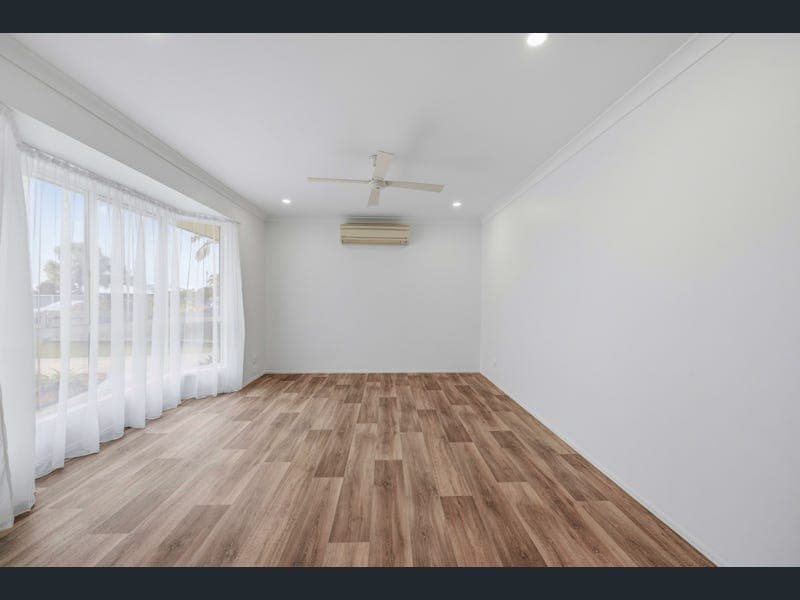 35 Canberra Avenue, Cooloola Cove — photo 1 of 5