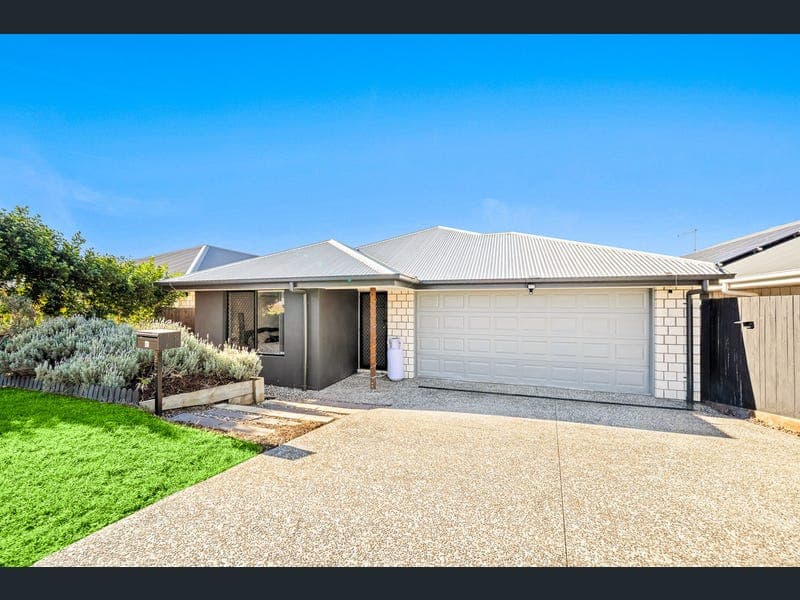 4 Kelvin Court, Flagstone — photo 1 of 5