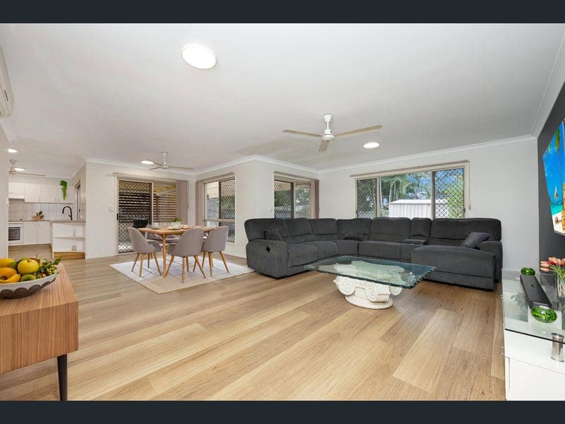 8 Flame Court, Kirwan — photo 1 of 5