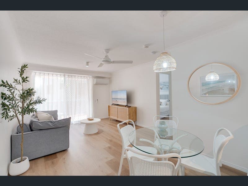 6/112-116 SURF PARADE, Broadbeach — photo 1 of 5