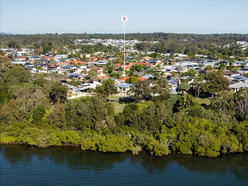 1 Watervale Drive, Redland Bay — photo 1 of 5
