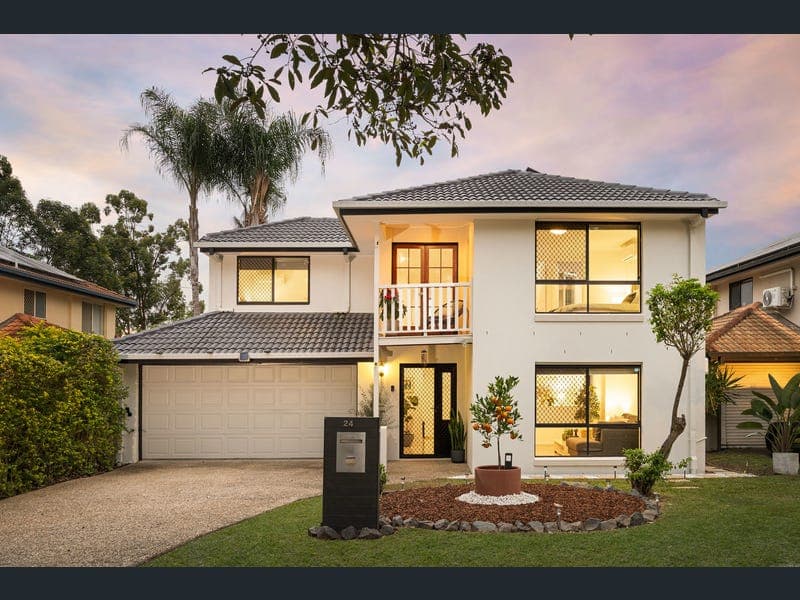 24 Booloumba Crescent, Forest Lake — photo 1 of 5