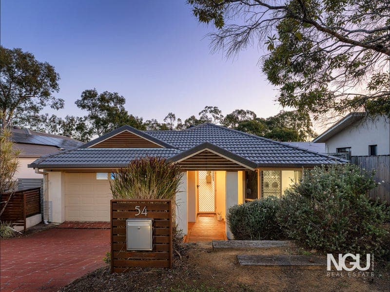 54 Wanderer Crescent, Springfield Lakes — photo 1 of 5