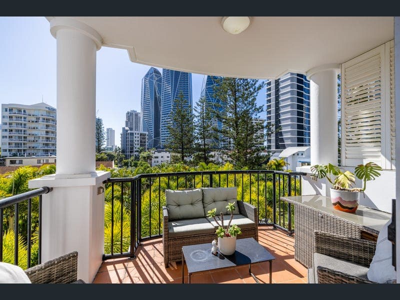 407/198 Surf Parade, Surfers Paradise — photo 1 of 5