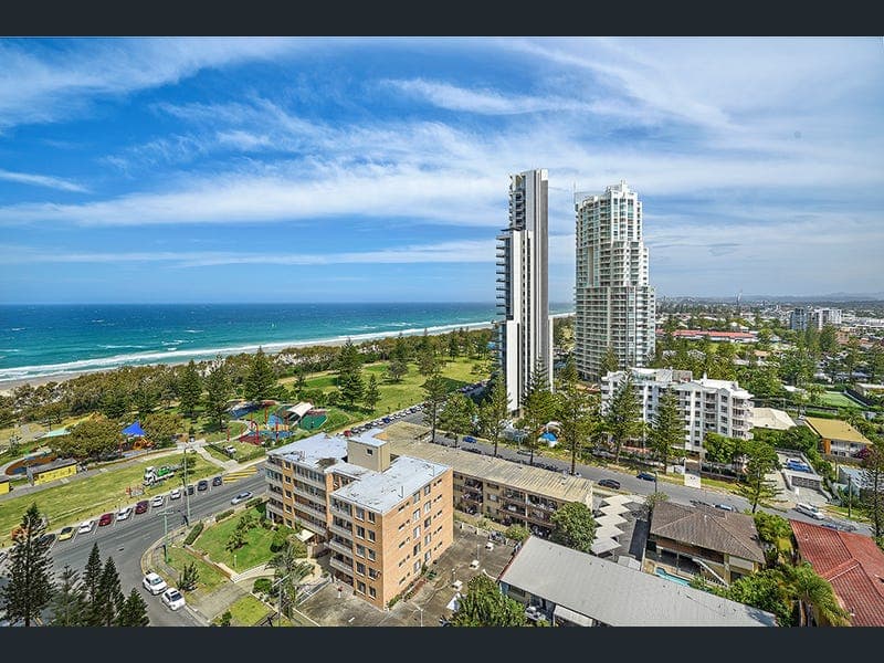 1007/1 Oracle Boulevard, Broadbeach — photo 1 of 5