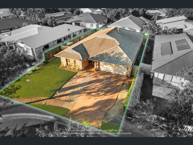 12 Rourke Street, Mudgeeraba — photo 1 of 5