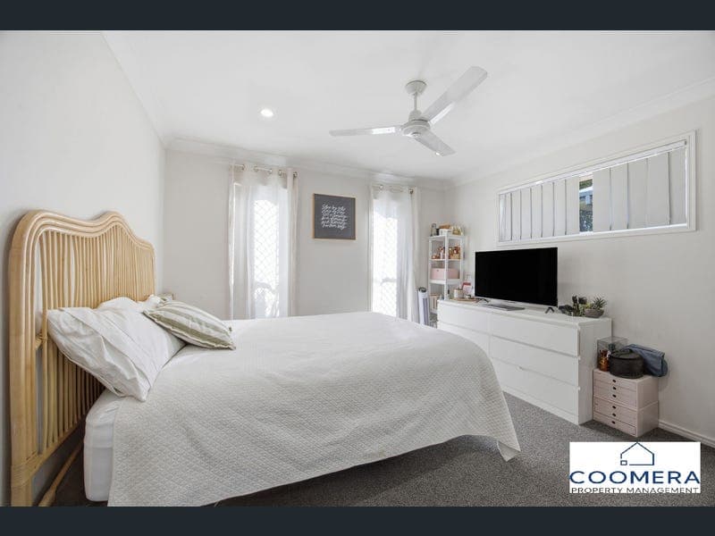 8 Altona Street, Pimpama — photo 1 of 5