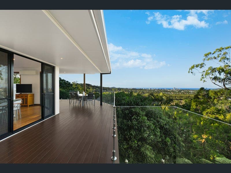 50 Armada Crescent, Currumbin Waters — photo 1 of 5