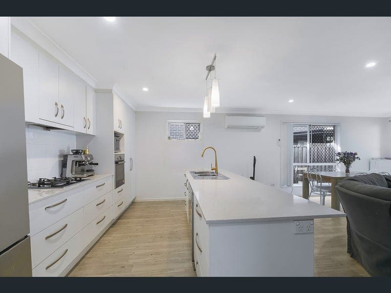 5 Matthew Court, Griffin — photo 1 of 5
